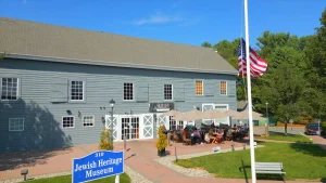 The Skillet NJ exterior with outdoor patio seating